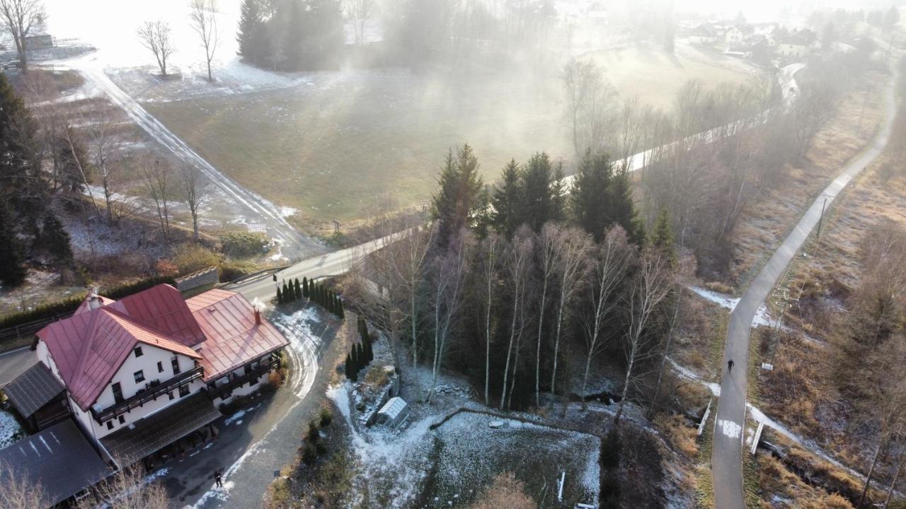 Pension Aura Spicak, Nektere Pokoje Se Saunou Železná Ruda المظهر الخارجي الصورة