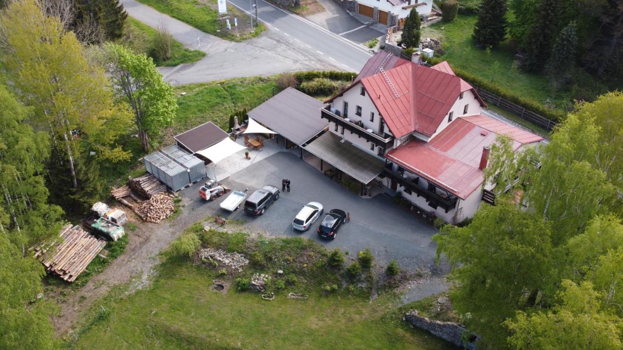 Pension Aura Spicak, Nektere Pokoje Se Saunou Železná Ruda المظهر الخارجي الصورة